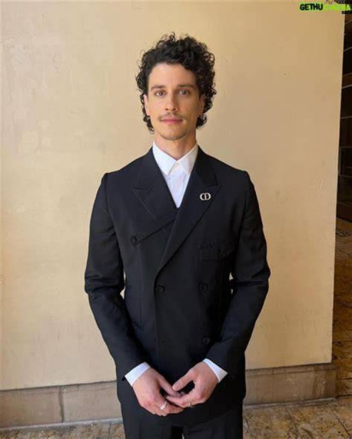 Adam Dimarco- Wiki, Age, Height, Net Worth, Girlfriend, Ethnicity ·