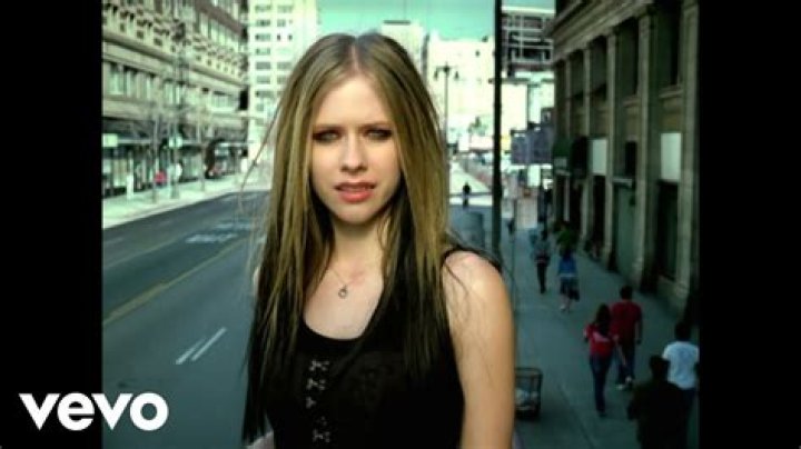 Avril Lavigne I Don't Want Kids Now, I Still Need to Have Fun! Photo