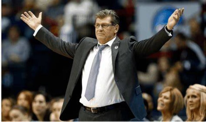 Geno Auriemma Net Worth ·