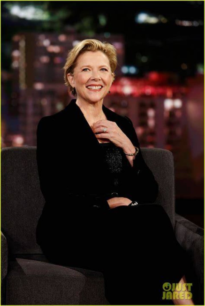 How Much Is Annette Bening Worth?, Net-worth