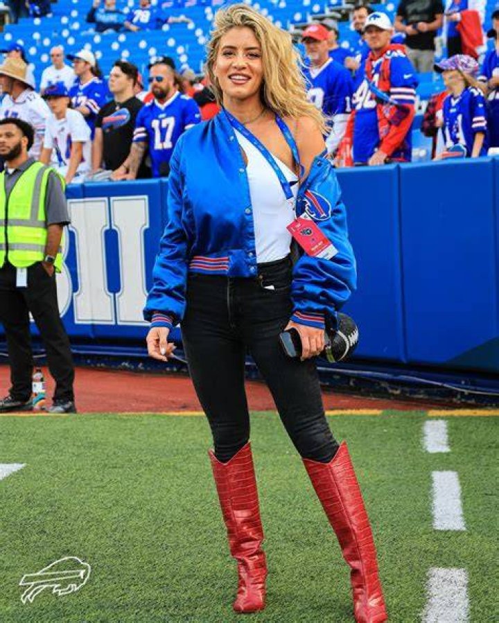 Is Dawson Knox Girlfriend Peloton Kendall Toole? ·