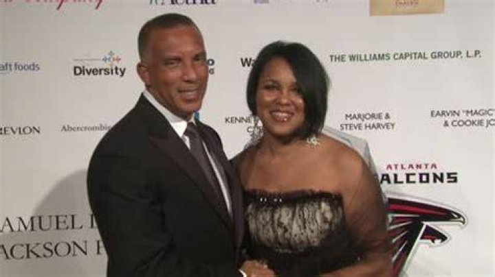 Meet David Robinson Wife- Is Valerie Hoggatta A Celebrity? ·