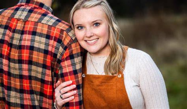 All About Caden Glover Girlfriend Olivia Vass? American Idol Wikipedia Age And Family Olivia Vass