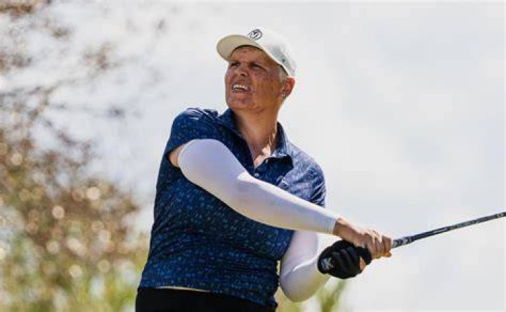 Trans golfer Hailey Davidson makes cut, hopes alive for LPGA tour card